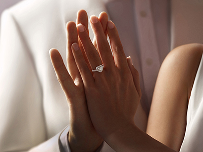 dr什么牌子好订婚戒指品牌怎么选？看这一篇就够了_https://www.jmylbn.com_新闻资讯_第2张