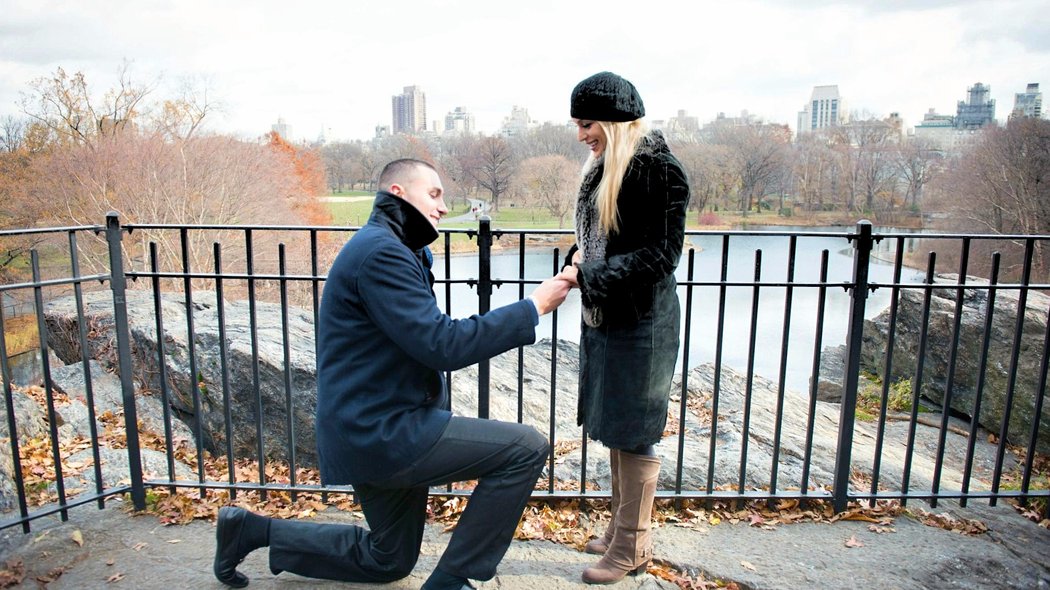 the man kneels down left knee when proposing