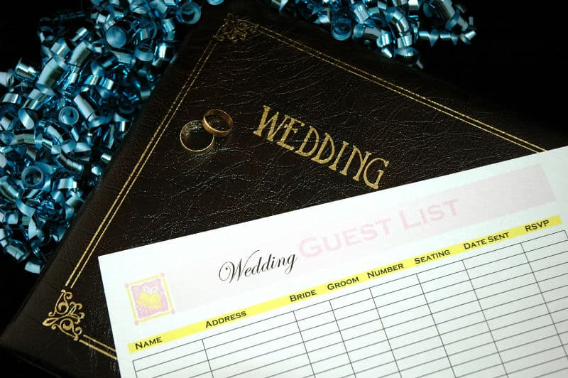 plan a wedding - plan your wedding guest list tactfully