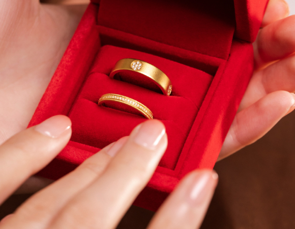 伟德bv1946官网-迪阿股份跌182%成交额238090万元近3日主力净流入4038万