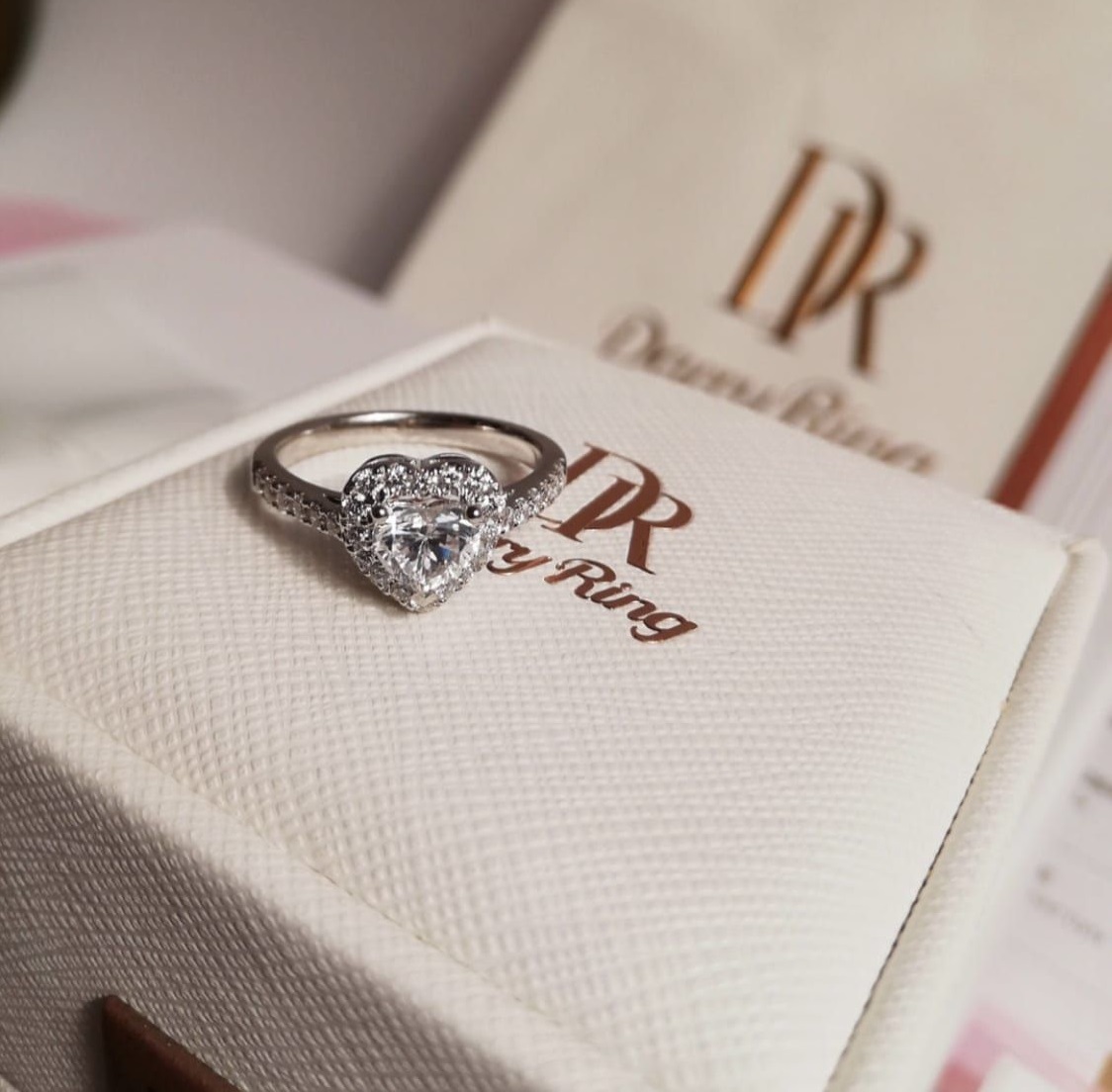 How to Choose a Solitaire Ring