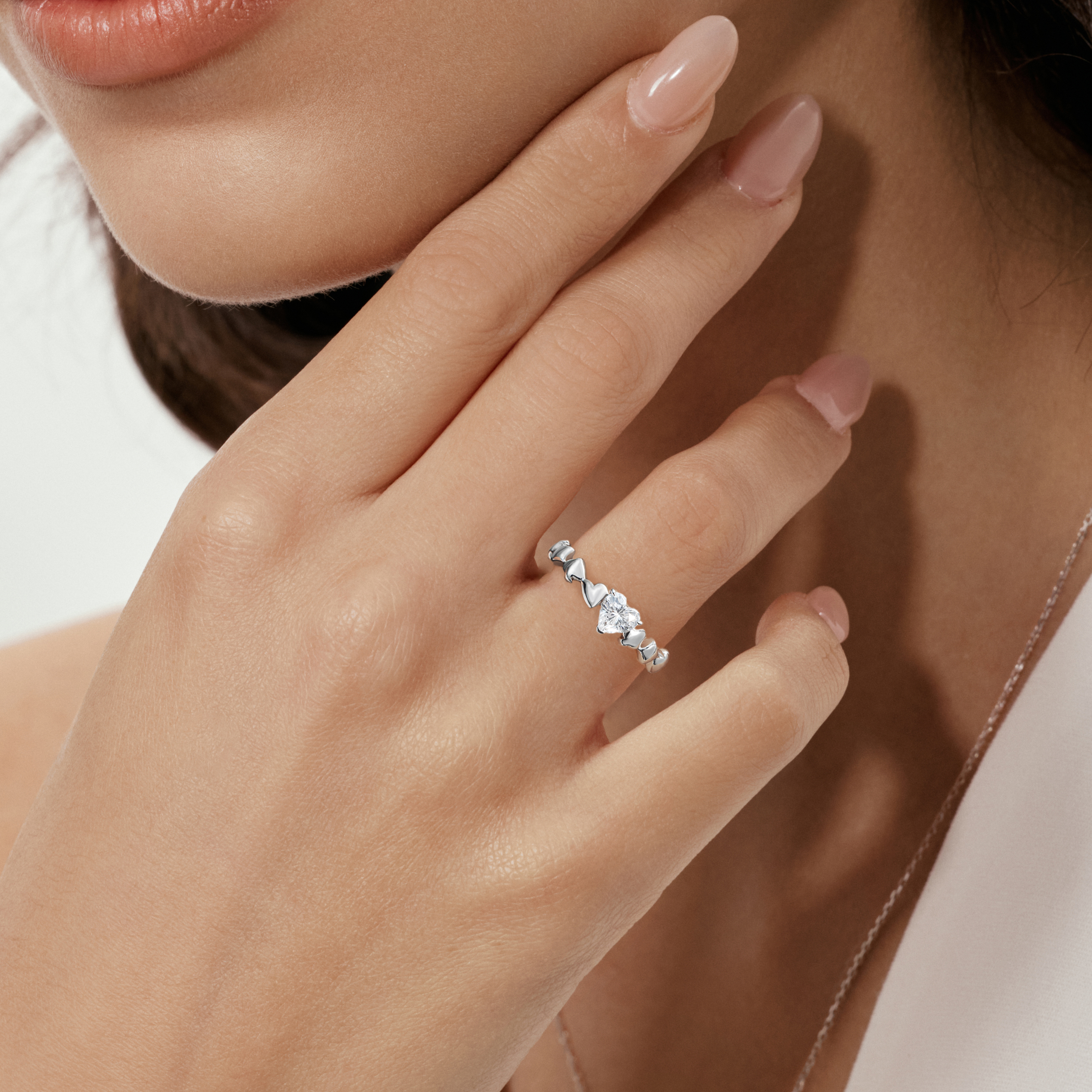 DR Engagement RingsDR Petite Heart Zirconia Promise RingA man can